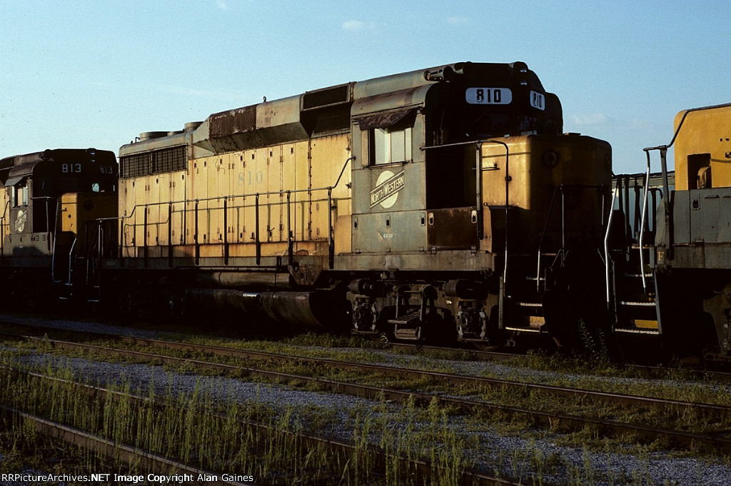 CNW 810